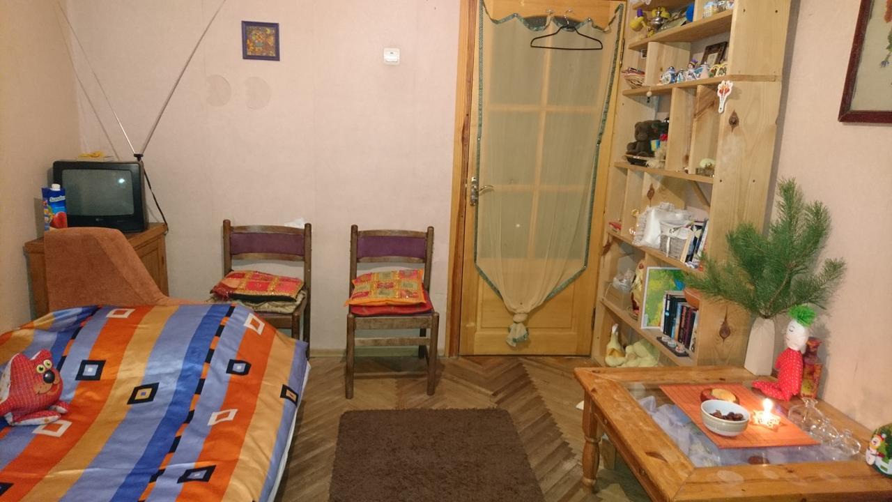 Comfortable Isolated Turnkey Room Near The Subway And The International Exhibition Center キエフ エクステリア 写真